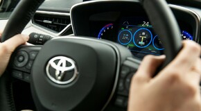 Toyota vyprodává benzínové modely Yaris a Corolla Sedan v akční nabídce Klasik