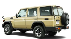 Land Cruiser "70" in Japan