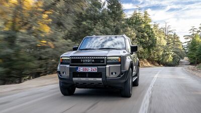 Toyota Land Cruiser Mild-hybrid 48V już w Polsce. Zelektryfikowany napęd i bogate wyposażenie w specjalnej cenie