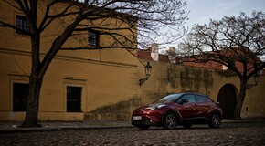 C-HR - local foto