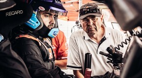 Marc Coma pilotem Fernando Alonso w Toyocie Hilux