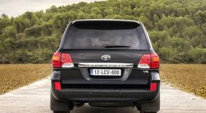 Land Cruiser V8 2012