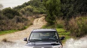 Land Cruiser V8 2012