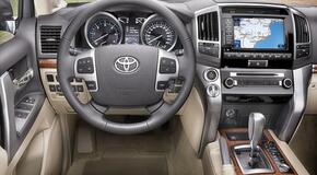 Land Cruiser V8 2012