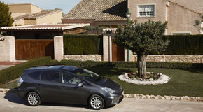 2012 Prius +