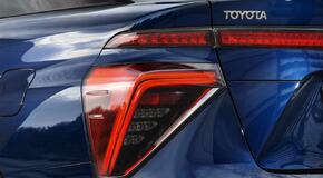 2015 Mirai Fuel Cell Sedan