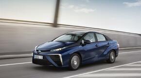 2015 Mirai Fuel Cell Sedan