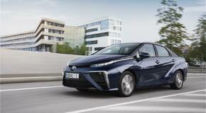 2015 Mirai Fuel Cell Sedan