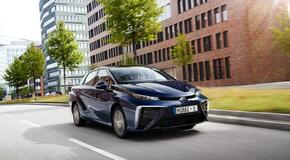 2015 Mirai Fuel Cell Sedan