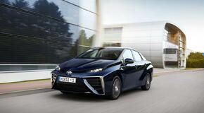 2015 Mirai Fuel Cell Sedan