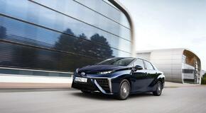 2015 Mirai Fuel Cell Sedan