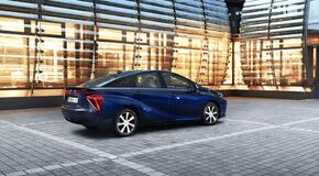 2015 Mirai Fuel Cell Sedan