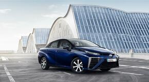 2015 Mirai Fuel Cell Sedan