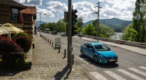 2017 Prius Plug-In Hybrid Hungary 