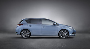 Auris 2015