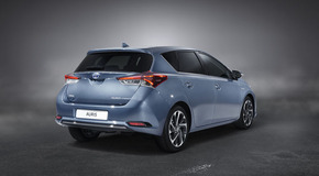 Auris 2015