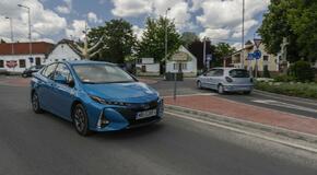 2017 Prius Plug-In Hybrid Hungary 