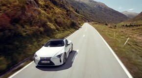 Toyota Central Europe-Czech nominuje do ankety Auto roku 2018 v ČR modely Toyota Prius Plug-in a Lexus  LC 500h