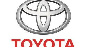 Toyota představí na Legendách 2016 v české premiéře nový Hilux a Corollu