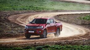 NOVÁ ÔSMA GENERÁCIA NEZNIČITEĽNÉHO PICK-UPU TOYOTA HILUX UŽ AJ NA SLOVENSKU