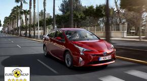 ﻿TOYOTA PRIUS JE PODLE EURO NCAP NEJBEZPEČNĚJŠÍM NOVÝM AUTEM V KATEGORII VELKÝCH RODINNÝCH VOZŮ ROKU 2016