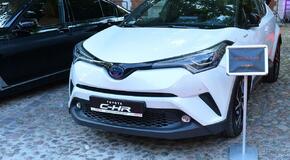 Toyota C-HR nagrodzona w konkursie Samochód Roku Playboya 2017 