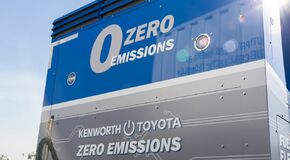 Hamarosan sorozatgyártásra érett lehet a Toyota továbbfejlesztett hidrogén üzemanyagcellás kamionja