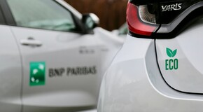 Nowa flota hybryd Toyoty w banku BNP Paribas