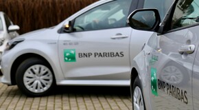 Nowa flota hybryd Toyoty w banku BNP Paribas