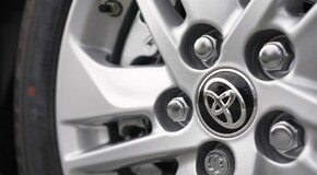 OSM Łowicz elektryfikuje flotę z Toyotą