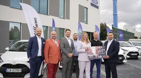OSM Łowicz elektryfikuje flotę z Toyotą