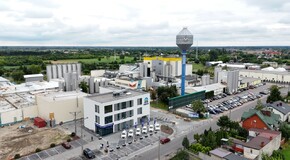 OSM Łowicz elektryfikuje flotę z Toyotą