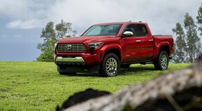 Toyota rozpoczęła produkcję silnika i-FORCE 2,4 l do hybrydowego pick-upa Tacoma