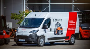 Toyoty PROACE MAX z zabudową serwisową we flocie Toyota Material Handling