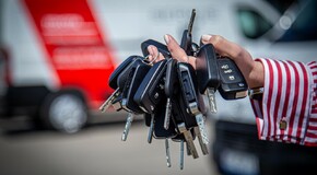 Toyoty PROACE MAX z zabudową serwisową we flocie Toyota Material Handling