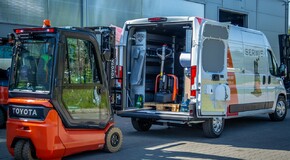 Toyoty PROACE MAX z zabudową serwisową we flocie Toyota Material Handling