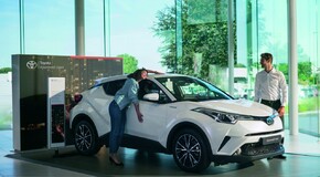 Sukces programu „Pewne Auto” – w sieci komisów Toyoty Motor Poland sprzedaż sprawdzonych używanych Toyot wzrosła o 50%