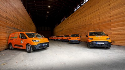 Toyota rozšířila vozový park Pražských služeb o 18 elektrických vozů Proace City 