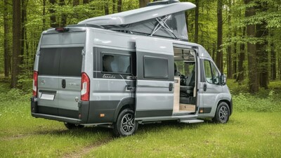 Kamper Toyota PROACE MAX Tanuki od 459 900 zł. Dwie wersje, do pięciu miejsc noclegowych i pakiety zwiększające komfort biwakowania