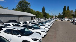 Provident powiększy flotę o 220 hybrydowych Yarisów Cross