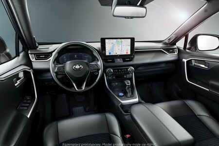 Toyota RAV4 2023. Udoskonalone multimedia, systemy bezpieczeństwa i łączności