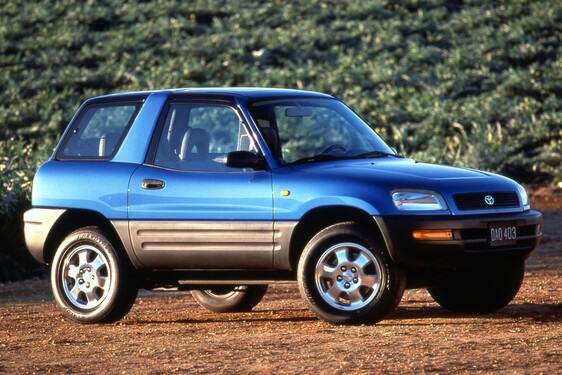 30 lat Toyoty RAV4