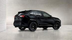 Toyota RAV4 Hybrid Black Edition by JBL – nowa edycja limitowana