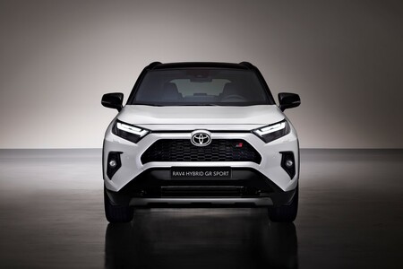 Toyota przyjmuje zamówienia na RAV4 w nowej wersji GR SPORT