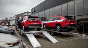 Hasičům budou sloužit dvě nové Toyoty RAV4 