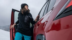 RAV 4 Plug-in - local foto