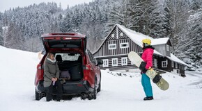RAV 4 Plug-in - local foto