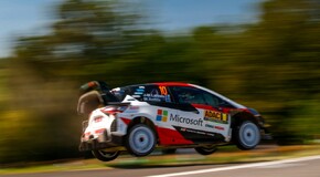 A TOYOTA YARIS WRC KISAJÁTÍTOTTA A DOBOGÓT NÉMETORSZÁGBAN