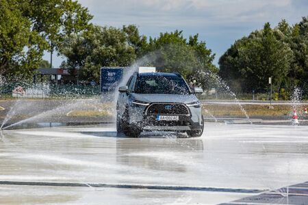Toyota spúšťa registráciu na bezplatné kurzy bezpečnej jazdy pre začínajúcich vodičov