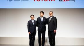 Az új Toyota vezér felgyorsítja a fejlesztéseket miközben tovább vezeti a vállalatot az Akio Toyoda által kijelölt úton